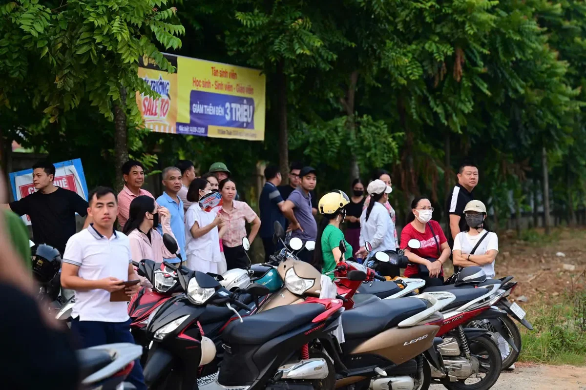 Thi lại ở chuyên Tuyên Quang: Chỉ 42 thí sinh đạt trên 8 điểm Toán