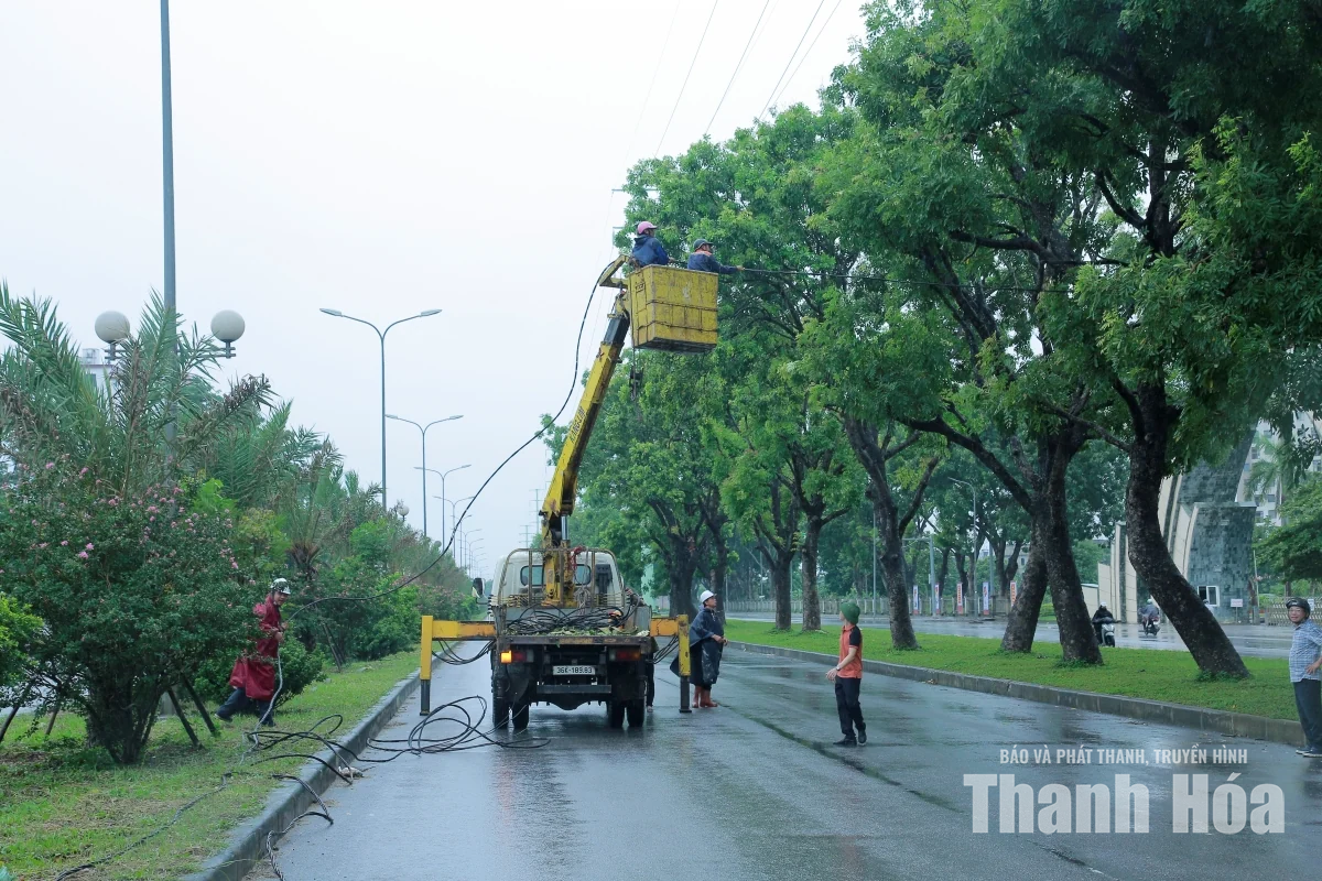 Chỉnh trang đô thị trước dịp lễ Quốc khánh 2/9