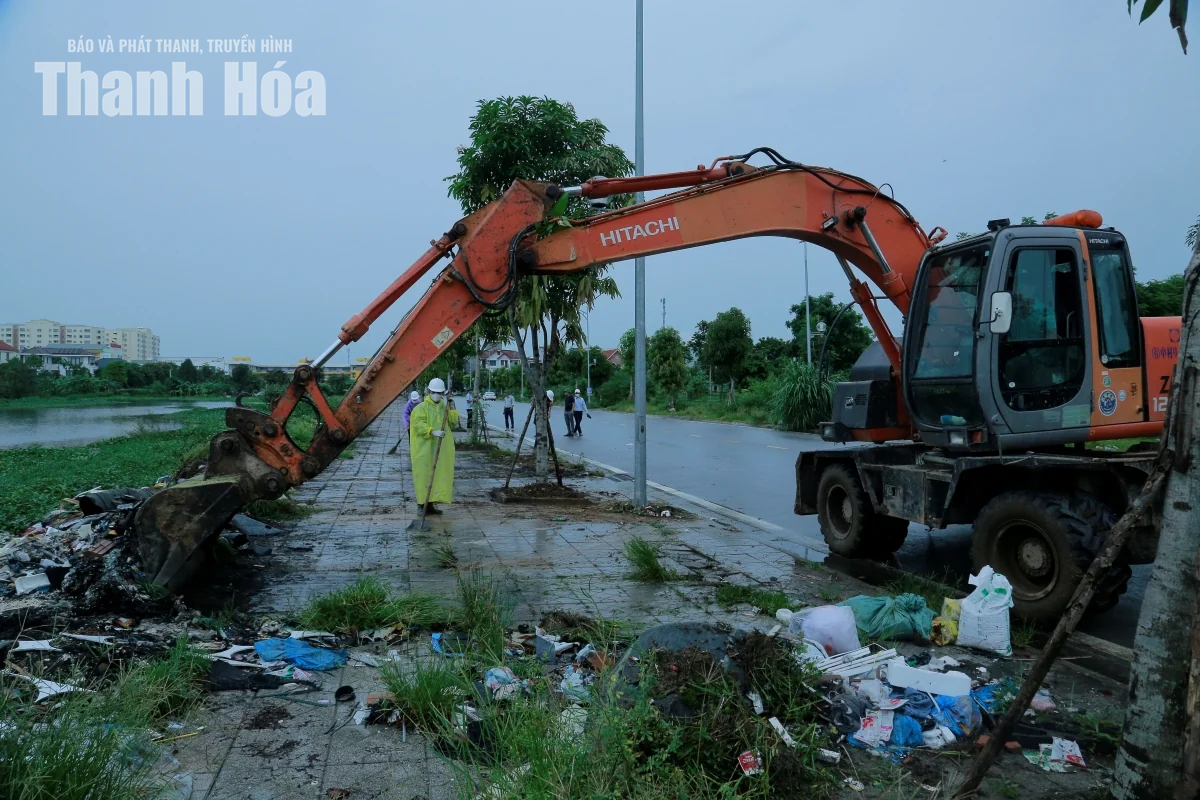 Chỉnh trang đô thị trước dịp lễ Quốc khánh 2/9