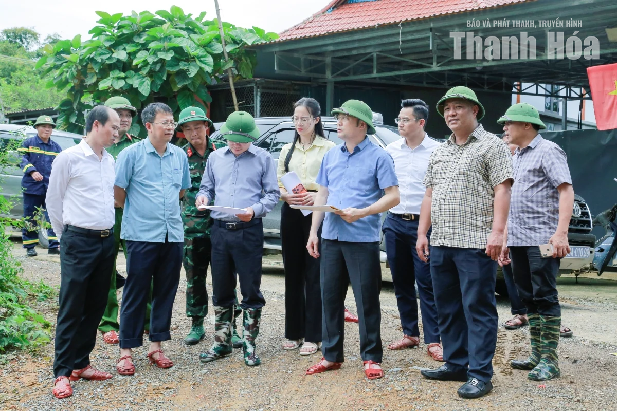 Phó Chủ tịch UBND tỉnh Cao Văn Cường kiểm tra công tác ứng phó với bão số 4 tại các xã miền núi
