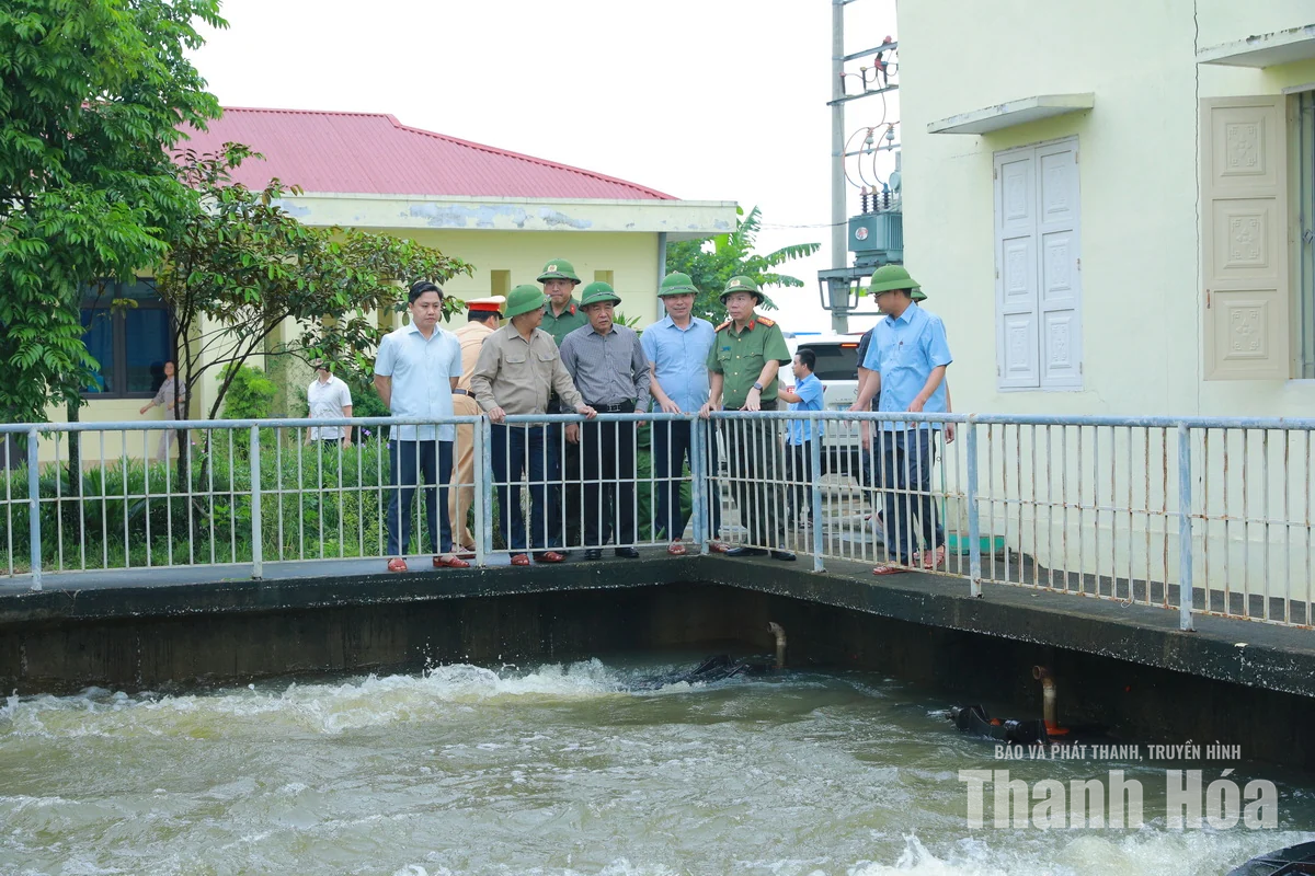 Bí thư Tỉnh ủy Lê Đức Thái kiểm tra công tác ứng phó bão số 4 tại xã Thiệu Toán và Triệu Sơn