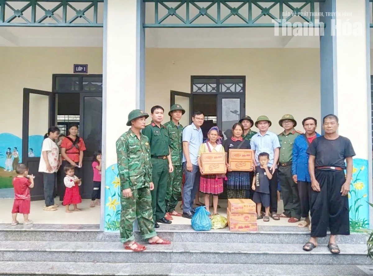 Lực lượng vũ trang kịp thời ứng phó sạt lở khu vực biên giới
