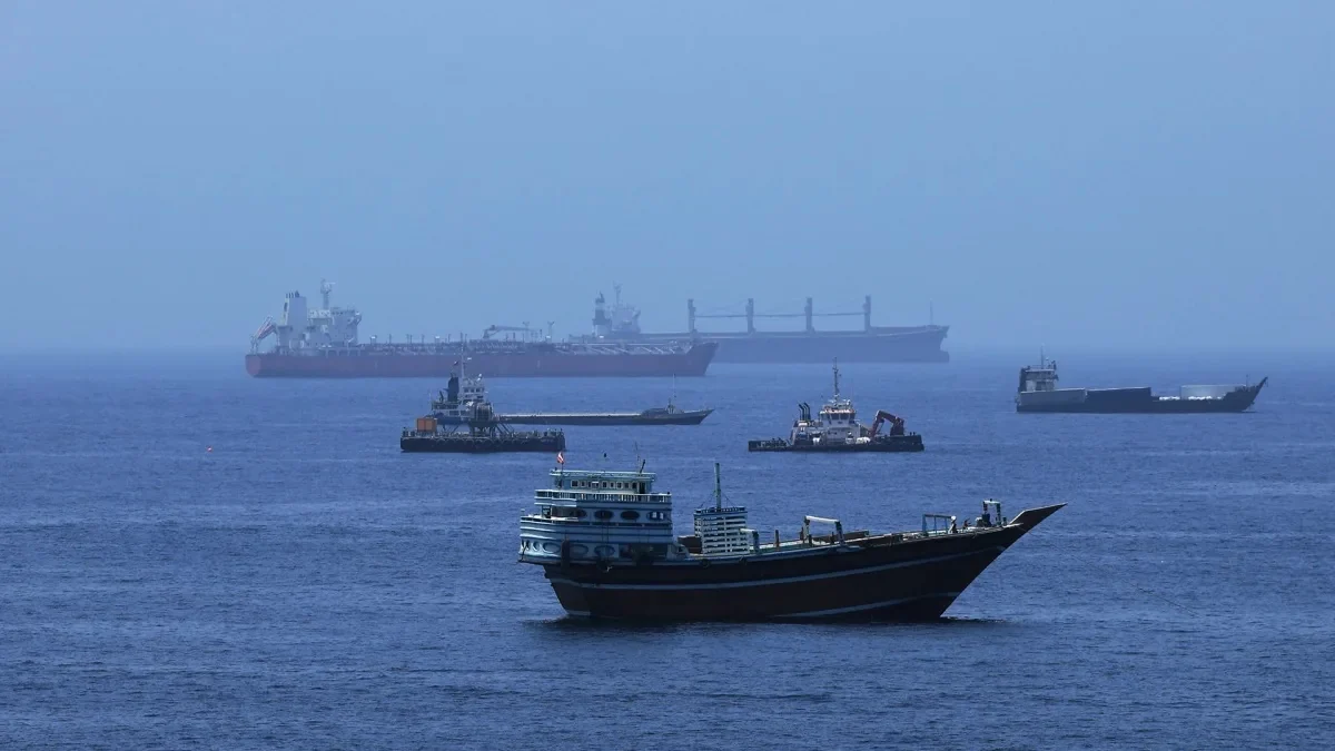 Iran thúc đẩy mở lại tuyến hàng hải qua eo biển Hormuz