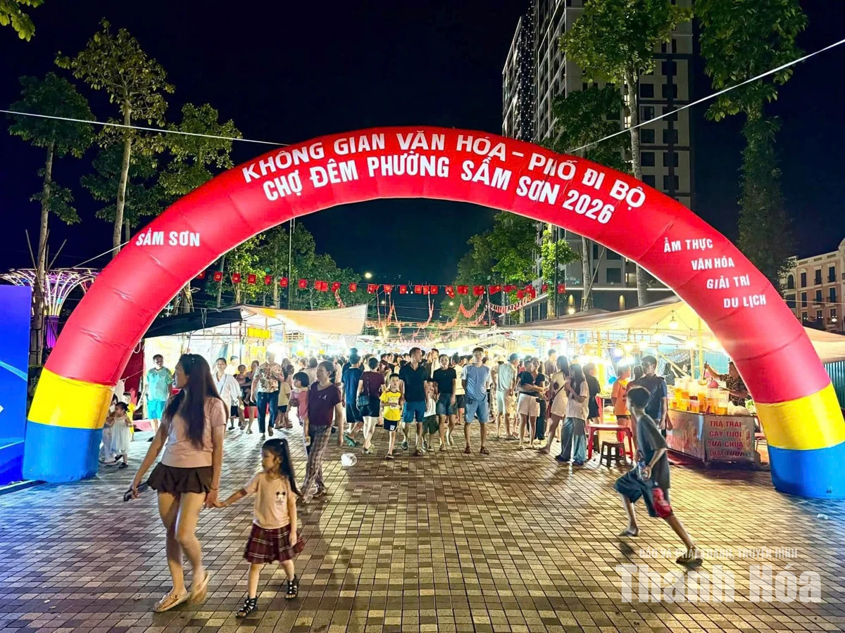Sầm Sơn kéo dài sức hút sau mùa hè