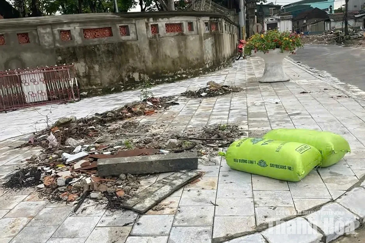 Trật tự, mỹ quan đô thị - Những “cái gai trong mắt”: Những “đống rác ý thức”