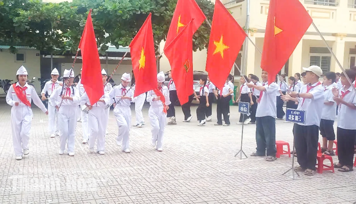 Rộn ràng ngày khai trường của học sinh Thanh Hóa