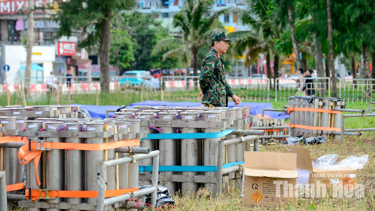 Cận cảnh trận địa pháo hoa chào mừng Quốc khánh 2/9 tại Sầm Sơn