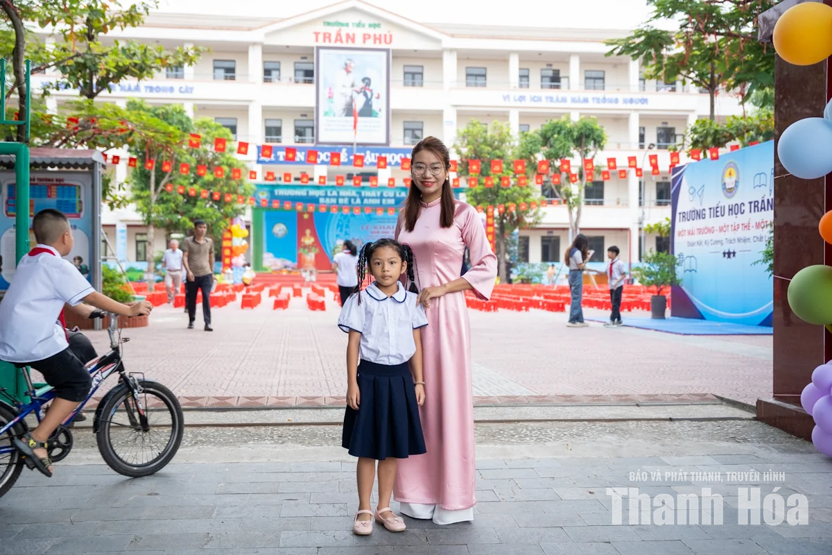 Học sinh Thanh Hóa hân hoan chào đón năm học mới