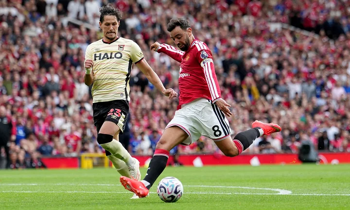 CLB Công an Hà Nội đăng quang Siêu cúp Quốc gia 2025/26; Man Utd đè bẹp Ipswich Town
