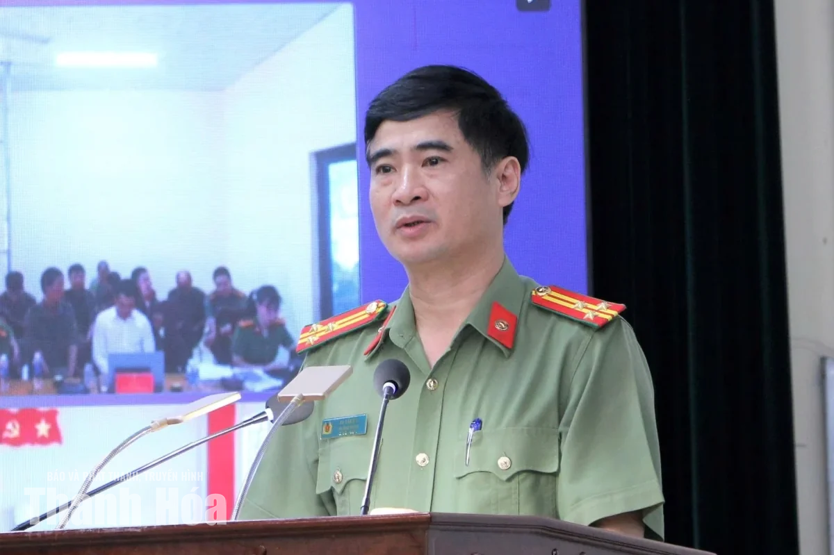 Đối thoại tháo gỡ khó khăn, nâng cao năng lực công an cấp xã