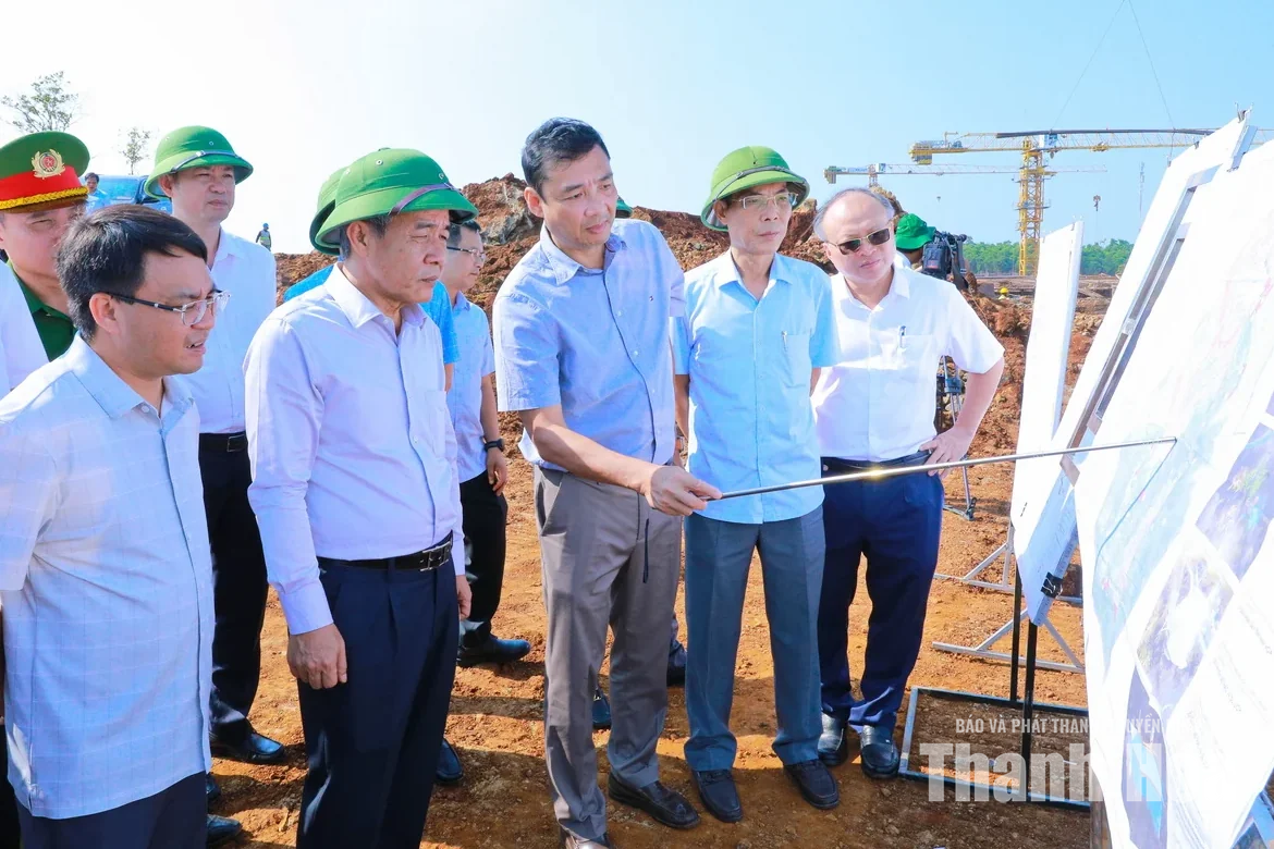 Bí thư Tỉnh ủy Lê Đức Thái kiểm tra tiến độ các dự án đầu tư tại xã Tân Ninh và Như Thanh