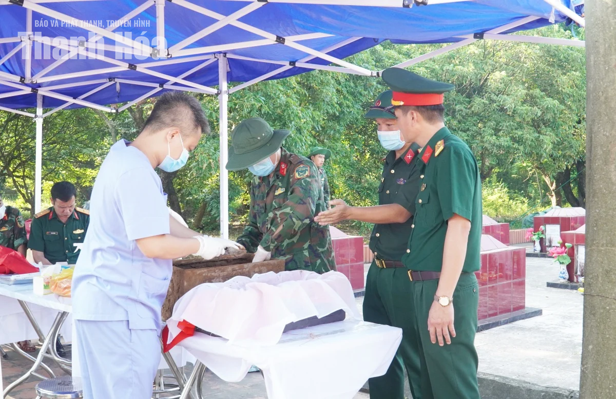 Hoàn thành lấy mẫu hài cốt liệt sĩ chưa xác định được danh tính tại 25 nghĩa trang