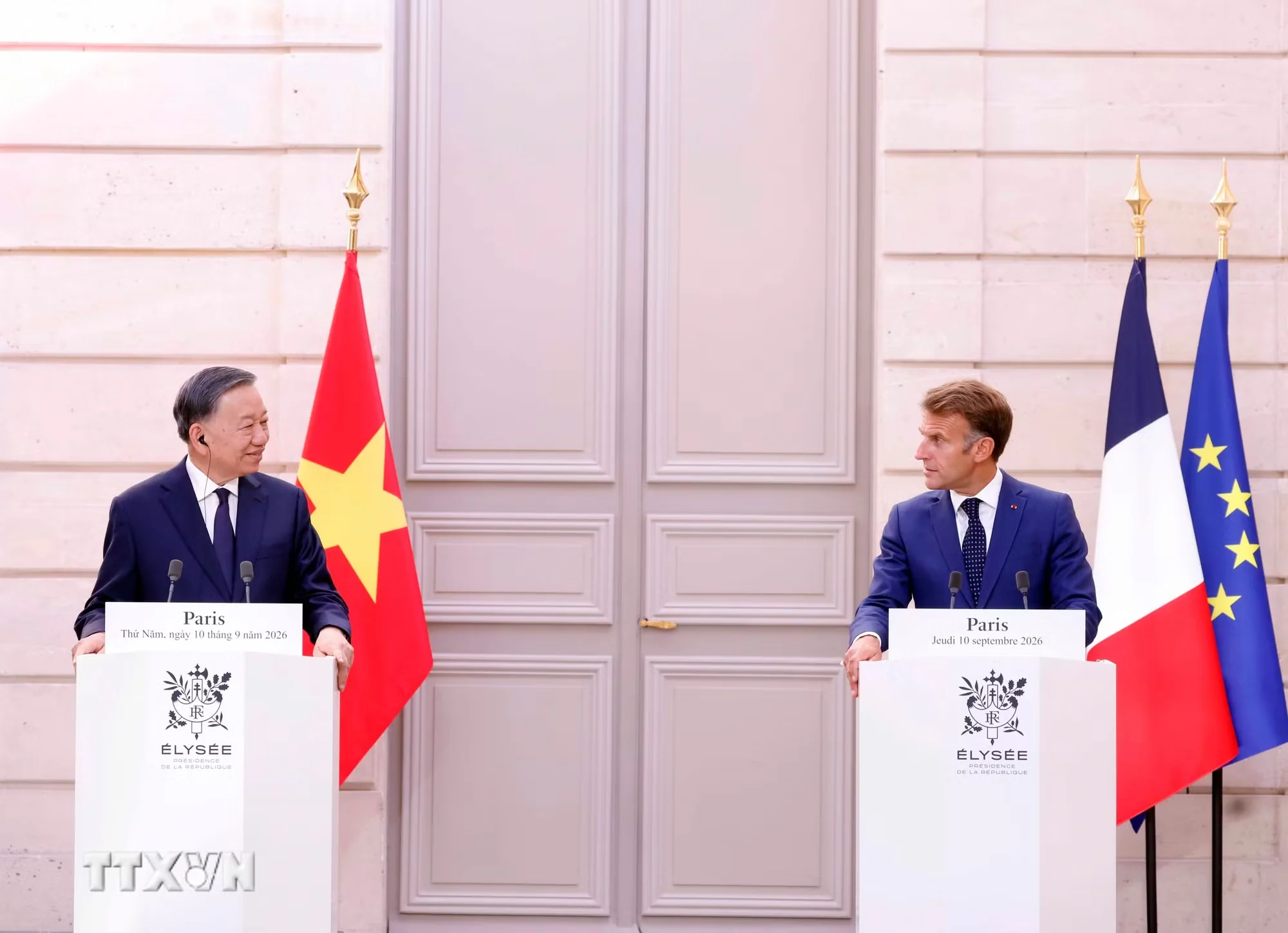 Tuyên bố chung về việc thúc đẩy triển khai khuôn khổ Đối tác Chiến lược Toàn diện Việt Nam-Pháp