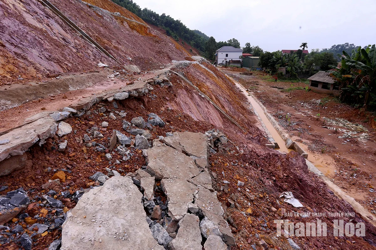 Khẩn trương khắc phục sự cố tại công trình xử lý sạt lở trị giá hơn 44 tỷ đồng