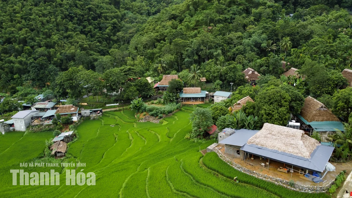 Bản Bút hút khách từ những giá trị văn hóa truyền thống