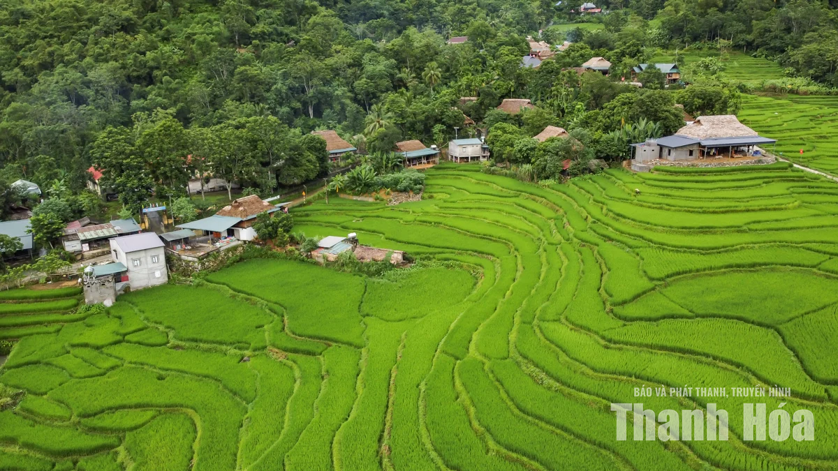 Bản Bút hút khách từ những giá trị văn hóa truyền thống