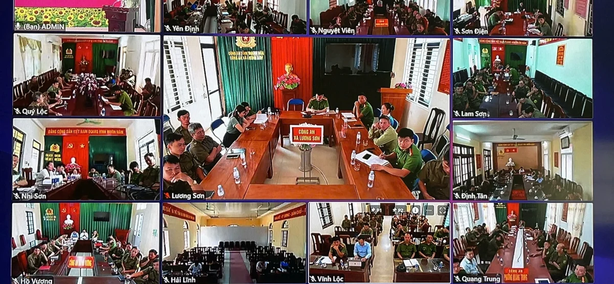 Đối thoại tháo gỡ khó khăn, nâng cao năng lực công an cấp xã