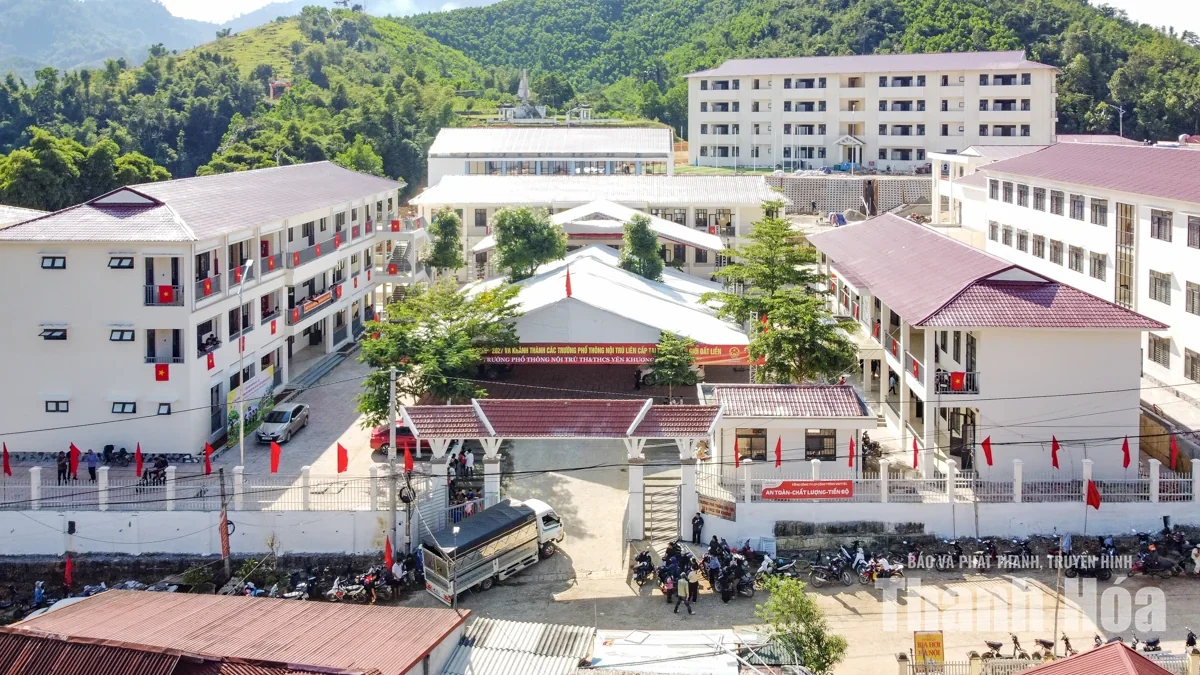 Nghệ sỹ Nhân dân Xuân Bắc và Tự Long sẽ đón Trung thu cùng trẻ em nơi biên giới Yên Khương