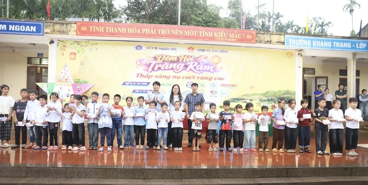 Đêm hội Trăng rằm - Thắp sáng nụ cười vùng cao
