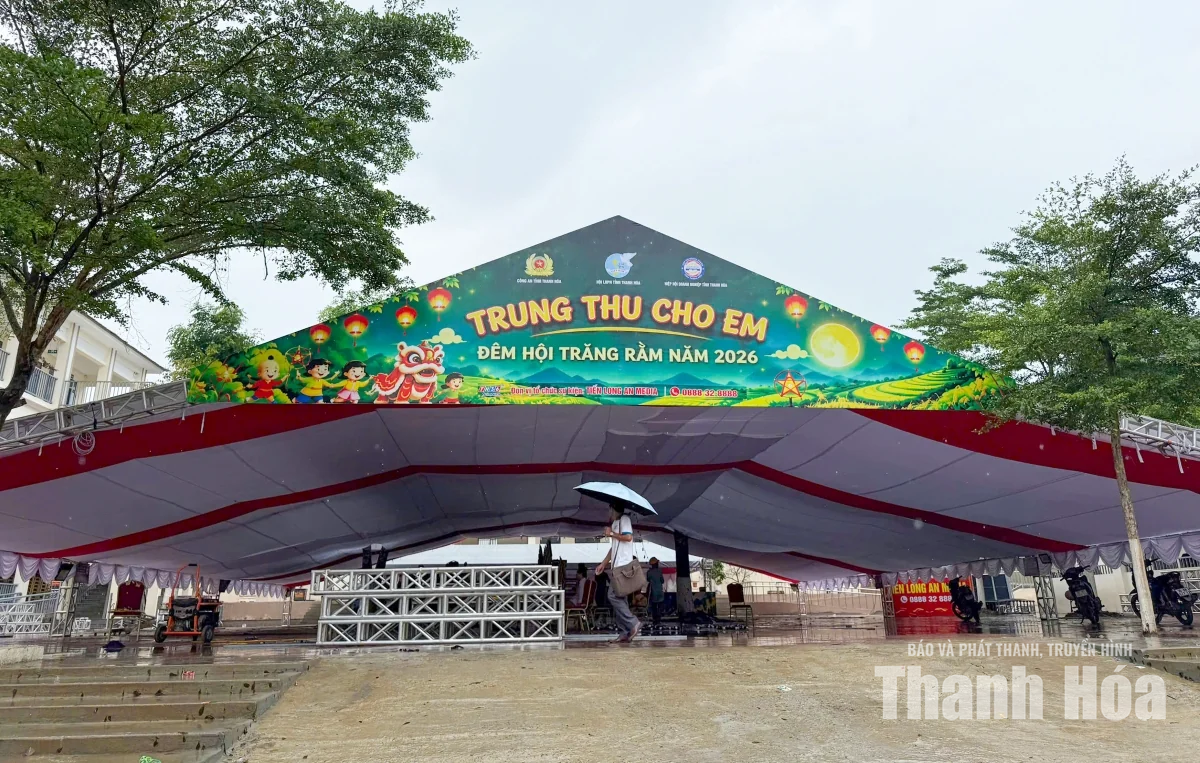 Nghệ sỹ Nhân dân Xuân Bắc và Tự Long sẽ đón Trung thu cùng trẻ em nơi biên giới Yên Khương
