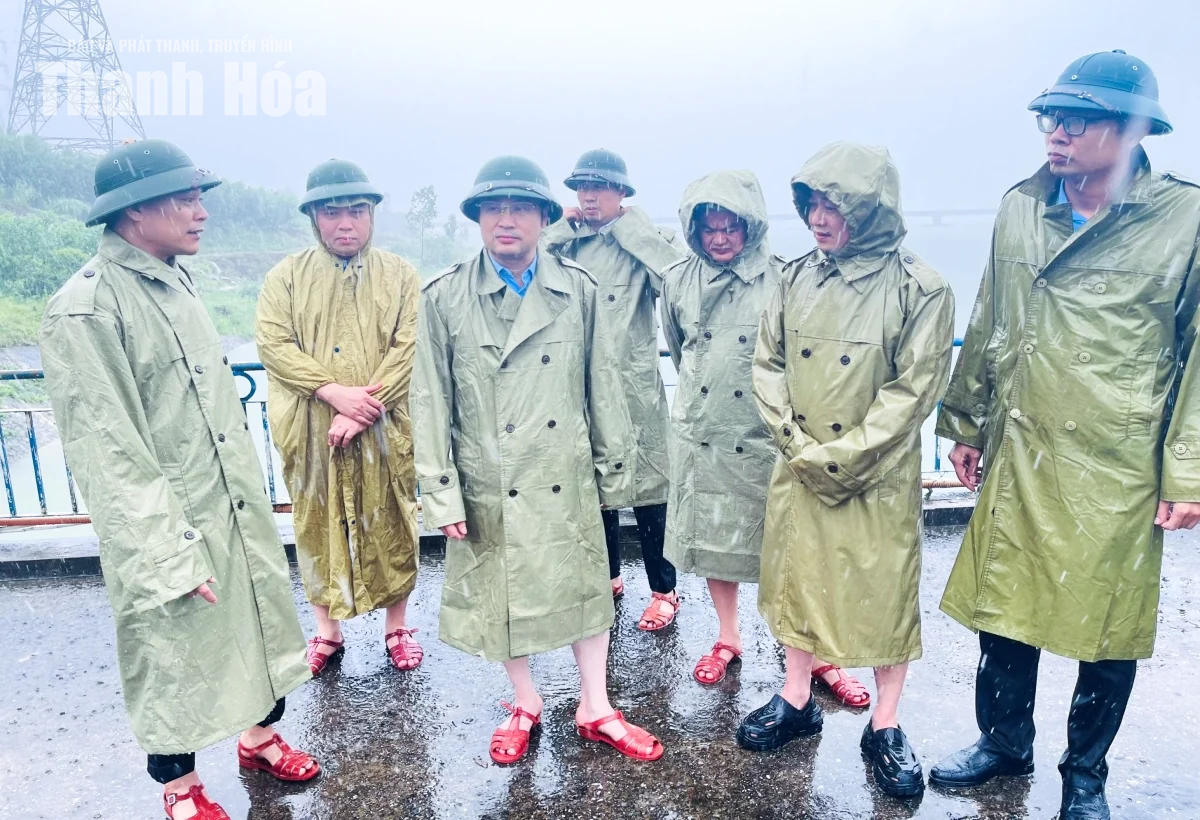 Phó Chủ tịch UBND tỉnh Cao Văn Cường kiểm tra công tác ứng phó mưa lũ, tiêu úng và vận hành hồ chứa