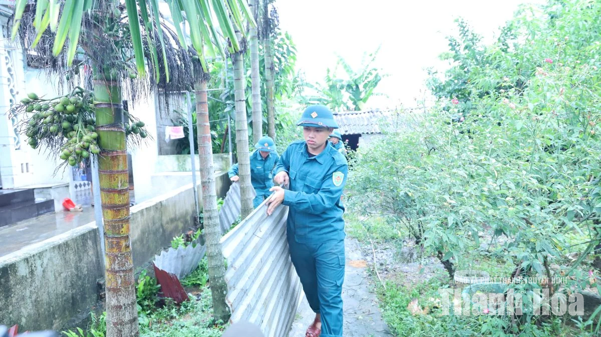 Ra quân tháo dỡ công trình, bàn giao mặt bằng tuyến giao thông thuộc Tiểu dự án đô thị Tĩnh Gia
