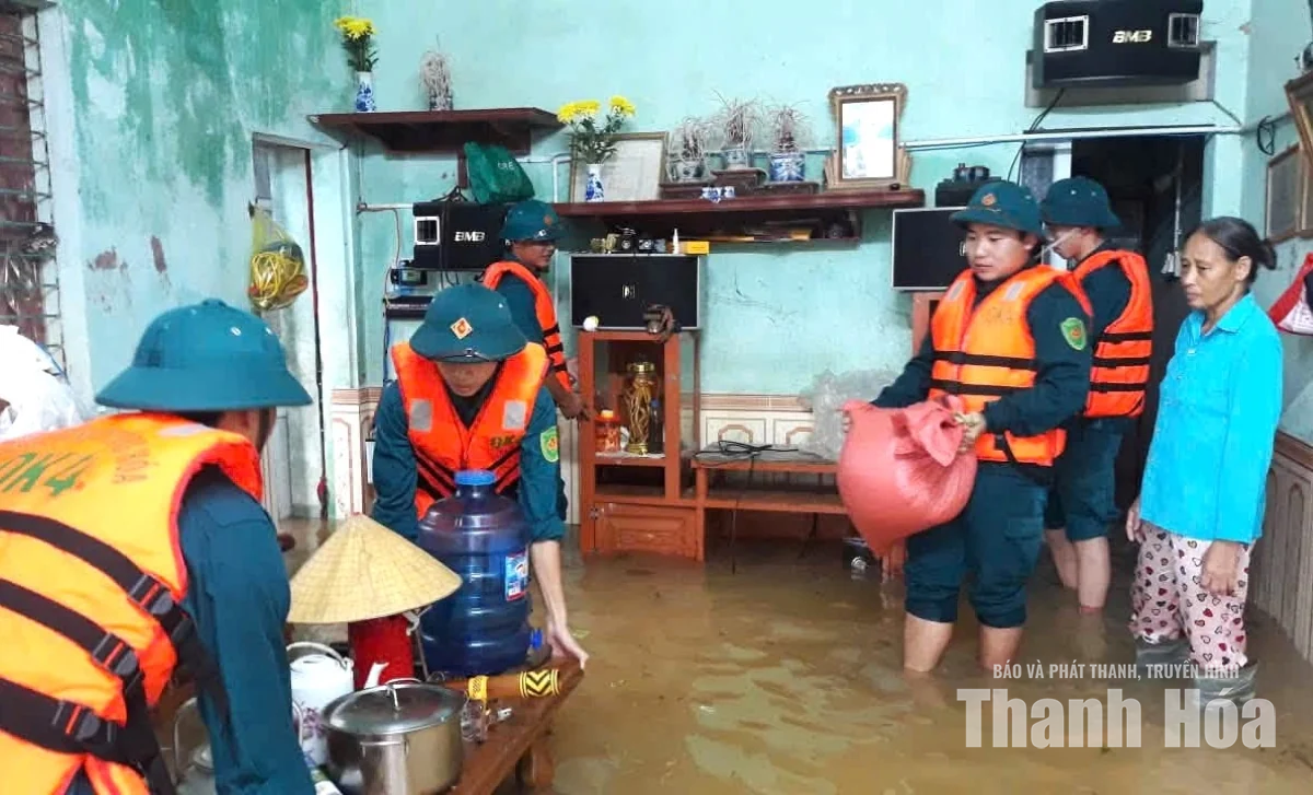 Huy động hơn 5.000 cán bộ, chiến sĩ tham gia hỗ trợ Nhân dân ứng phó, khắc phục hậu quả thiên tai