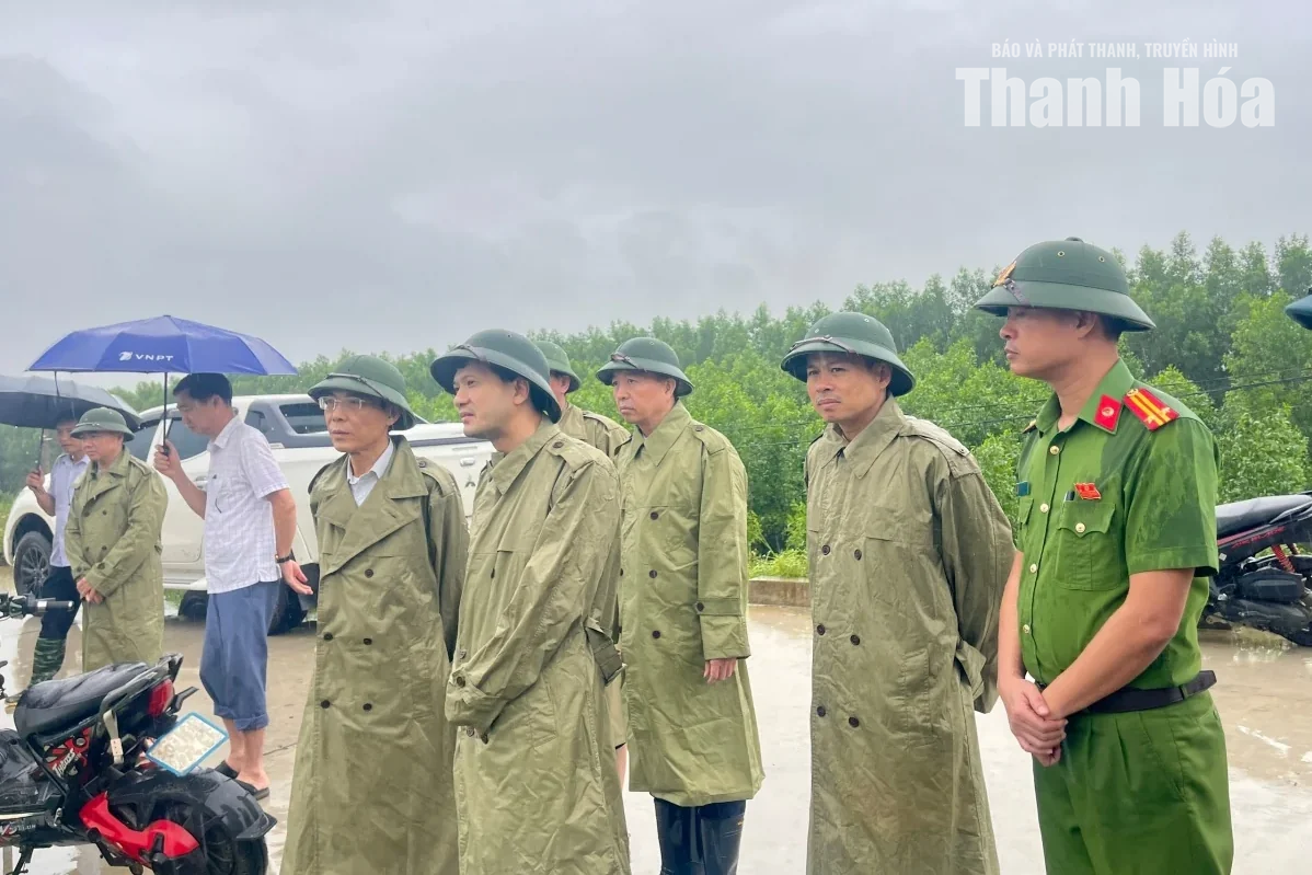 Phó Chủ tịch UBND tỉnh Đầu Thanh Tùng kiểm tra công tác ứng phó mưa lũ