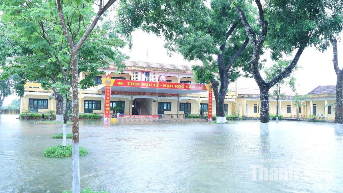 Hơn 2.800 học sinh tại xã Đồng Tiến phải nghỉ học
