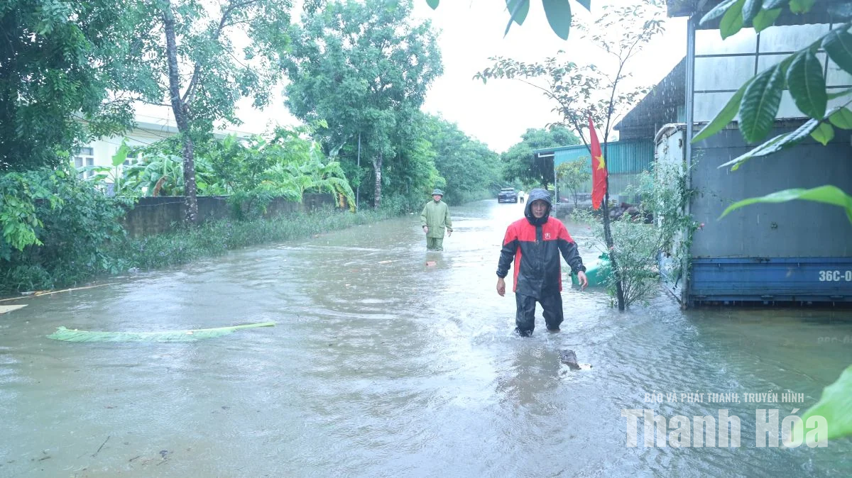 Hơn 2.800 học sinh tại xã Đồng Tiến phải nghỉ học