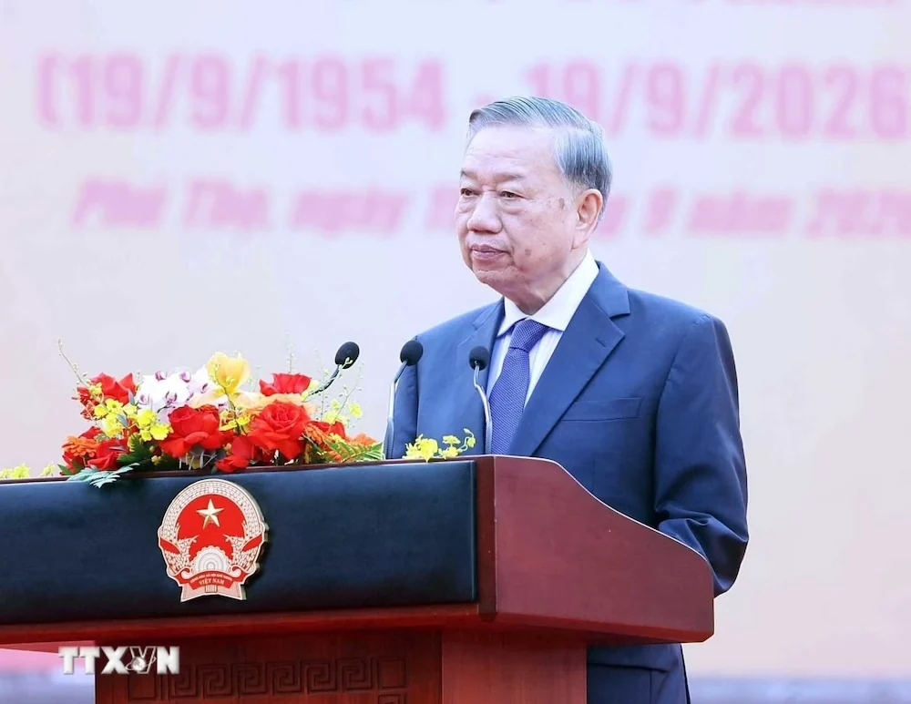 Tổng Bí thư, Chủ tịch nước dự Lễ kỷ niệm 72 năm Ngày Bác Hồ về thăm Đền Hùng và khánh thành Tượng đài “Bác Hồ với ngày hội non sông”