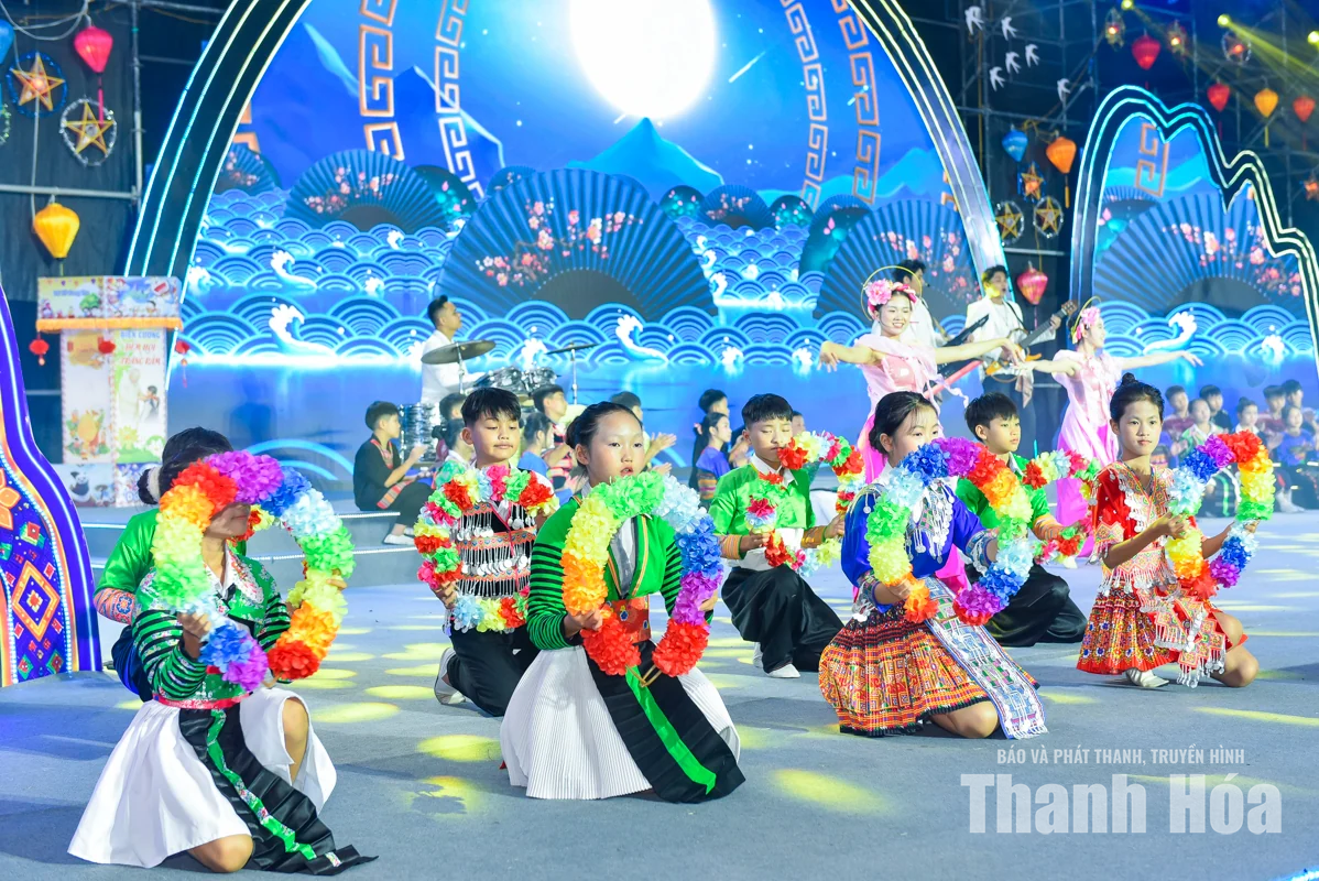 Tổng duyệt Chương trình “Biên cương - Đêm hội trăng rằm”