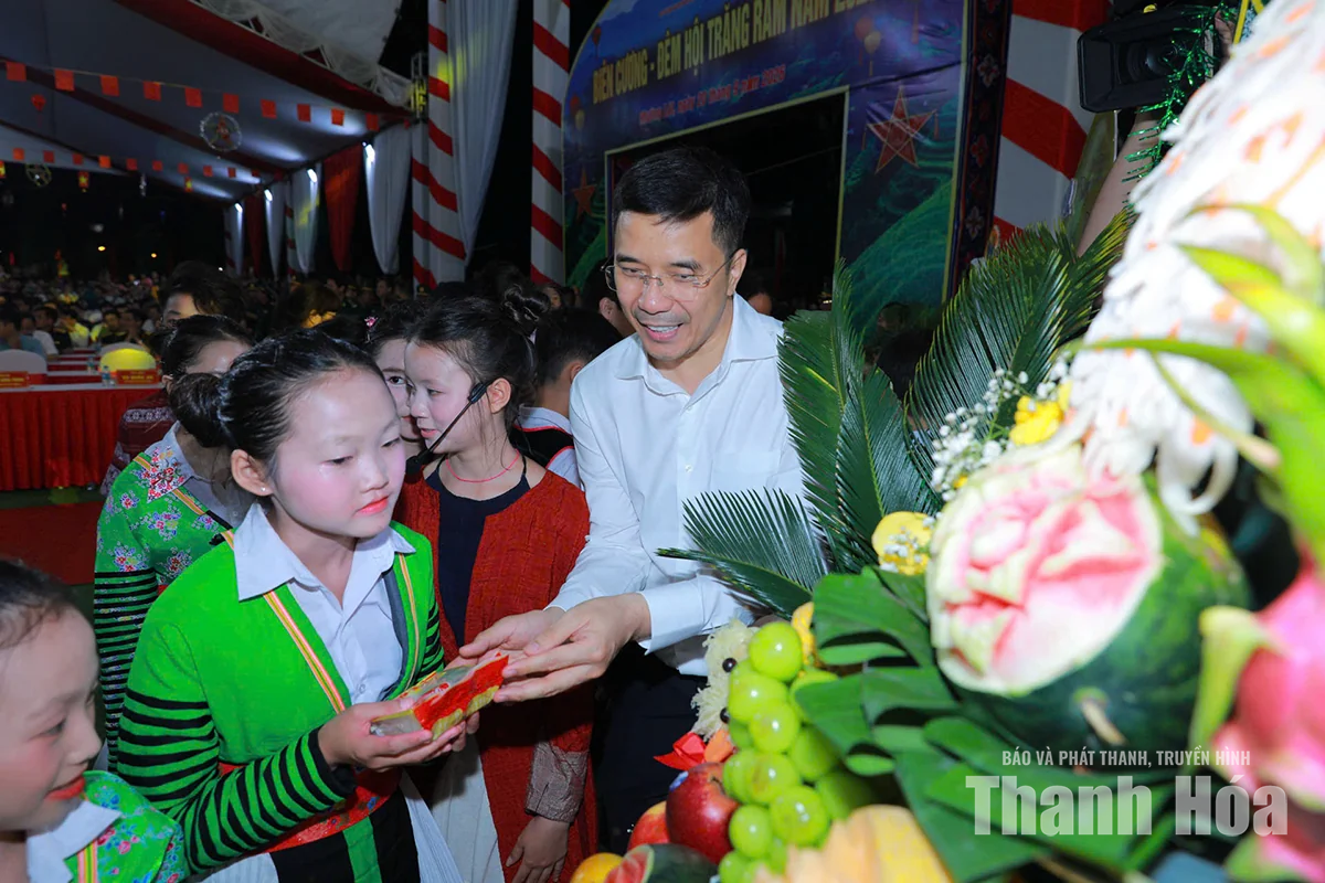 “Biên cương - Đêm hội trăng rằm” năm 2026: Mang mùa trăng yêu thương đến với trẻ em nơi biên giới