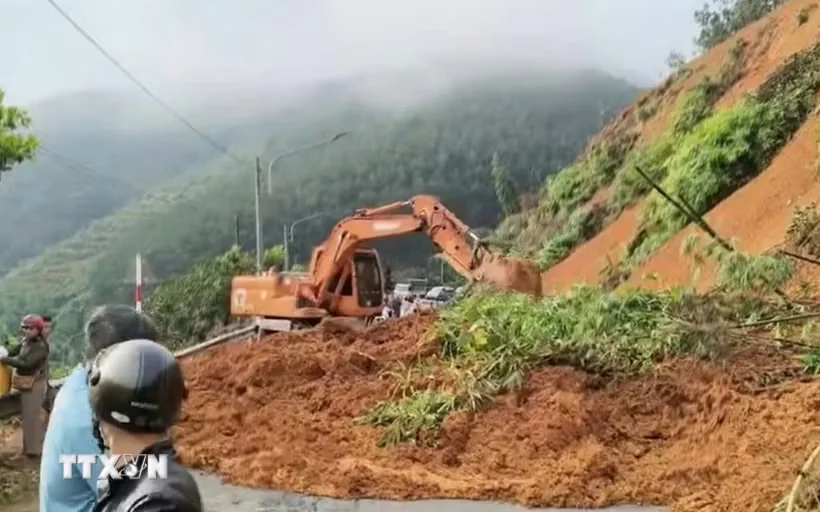Chủ động ứng phó mưa lũ, bảo đảm an toàn tính mạng, tài sản của người dân