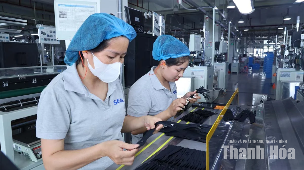 Tìm “nút thắt” trên hành trình kết nối