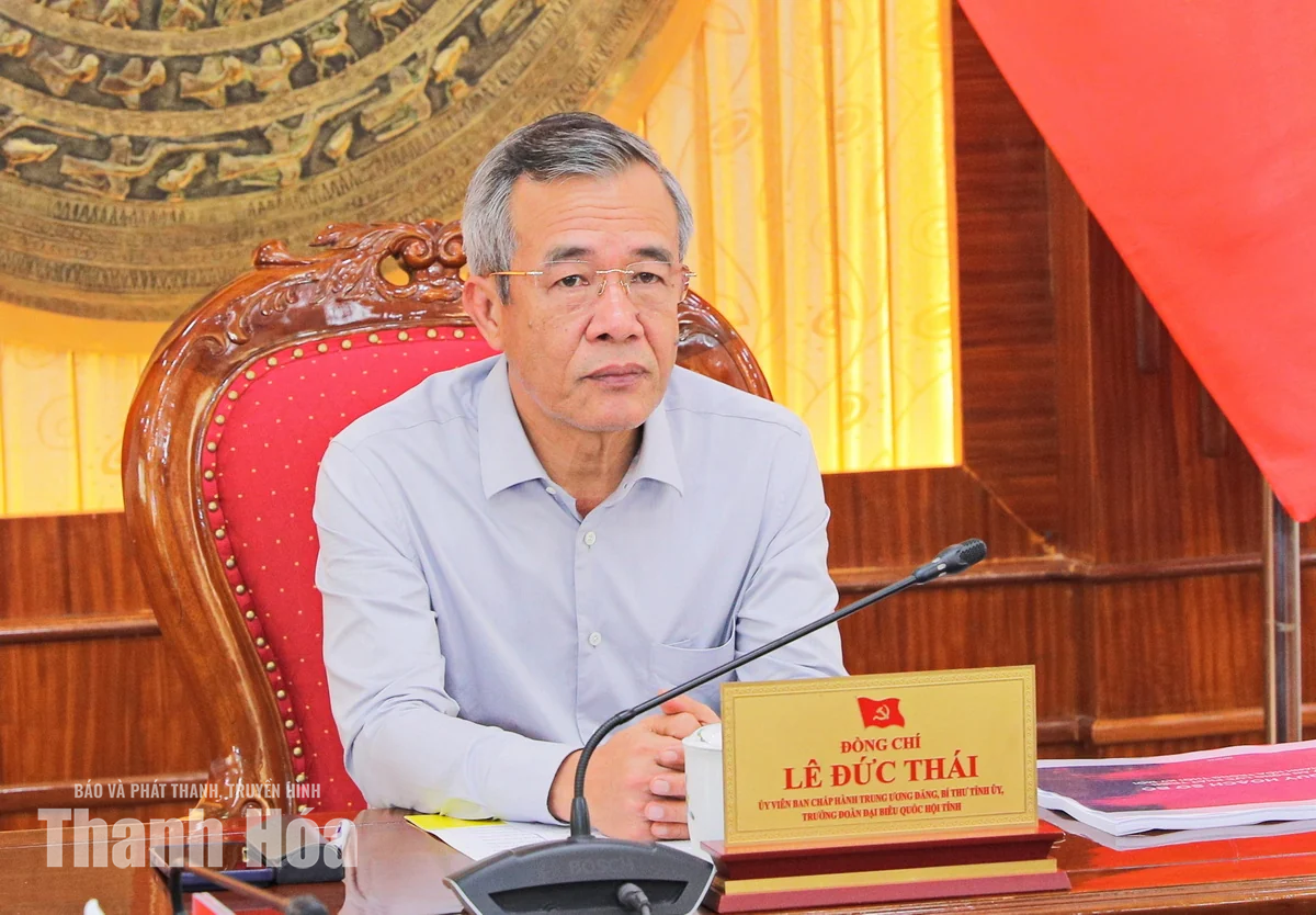Thường trực Tỉnh ủy nghe báo cáo một số ý tưởng quy hoạch tạo không gian phát triển đô thị, du lịch