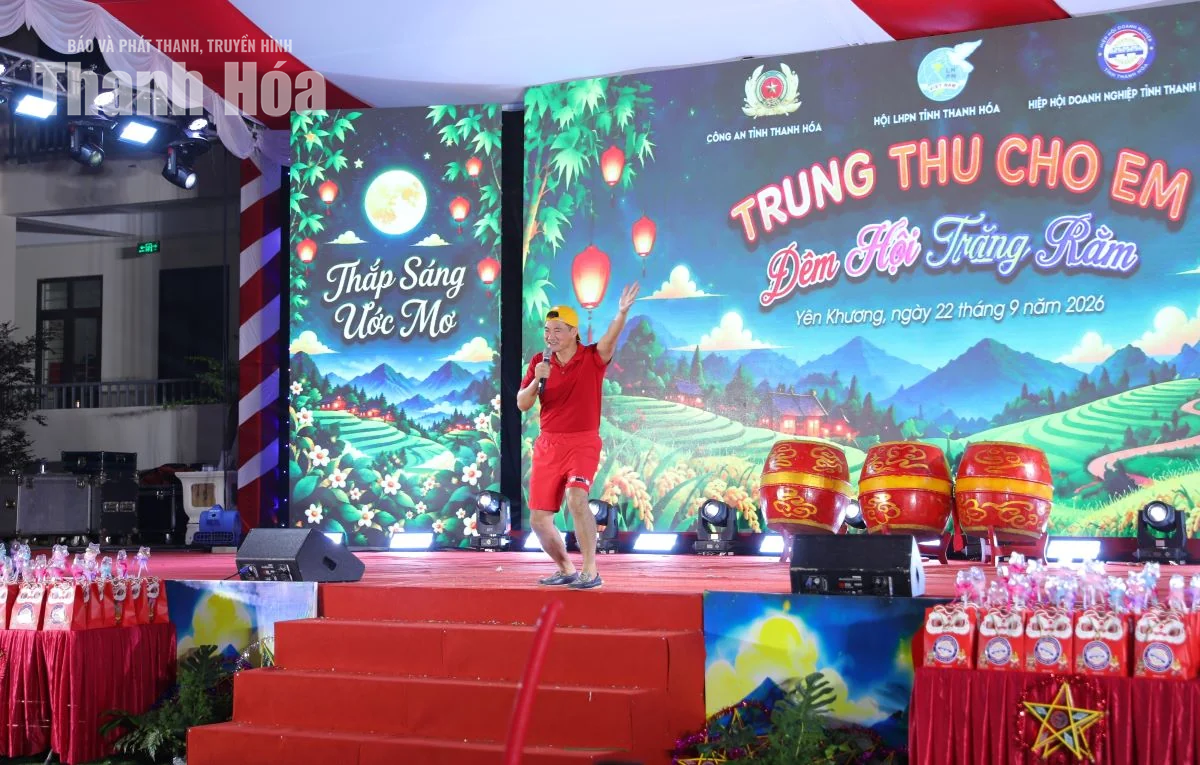 Rộn ràng “Trung thu cho em - Đêm hội trăng rằm” tại xã biên giới Yên Khương