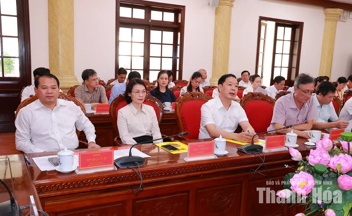Trao đổi kinh nghiệm trong công tác xây dựng Đảng, xây dựng chính quyền