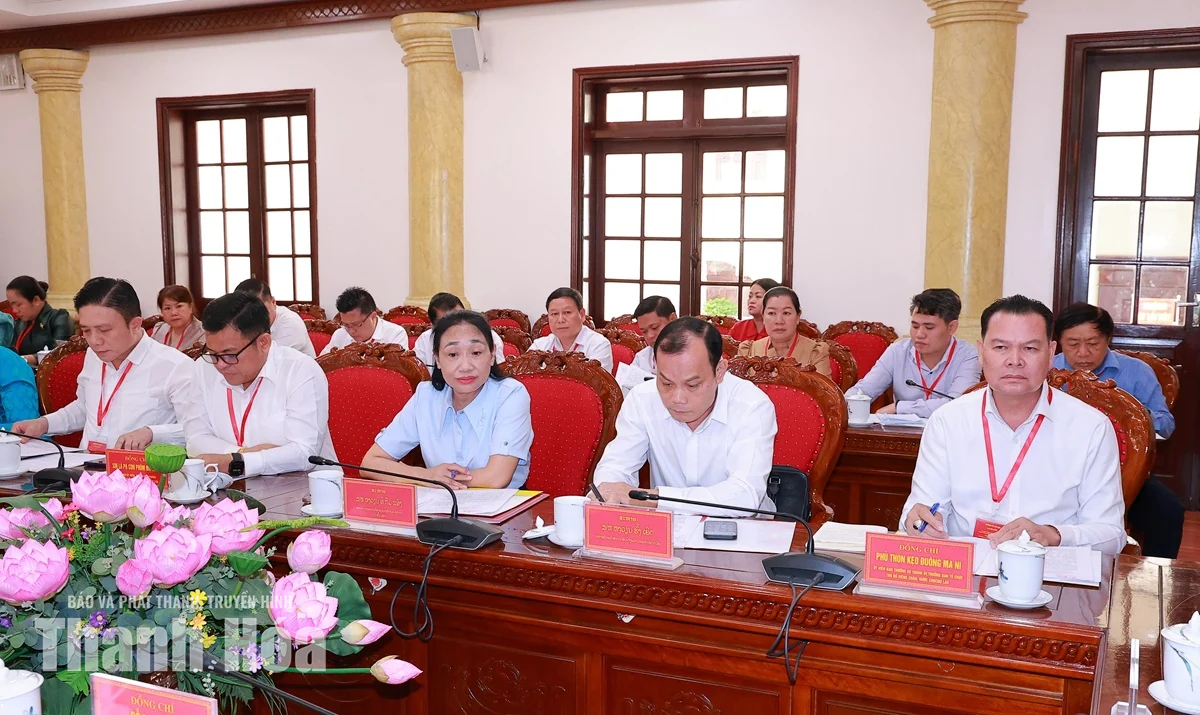 Trao đổi kinh nghiệm trong công tác xây dựng Đảng, xây dựng chính quyền