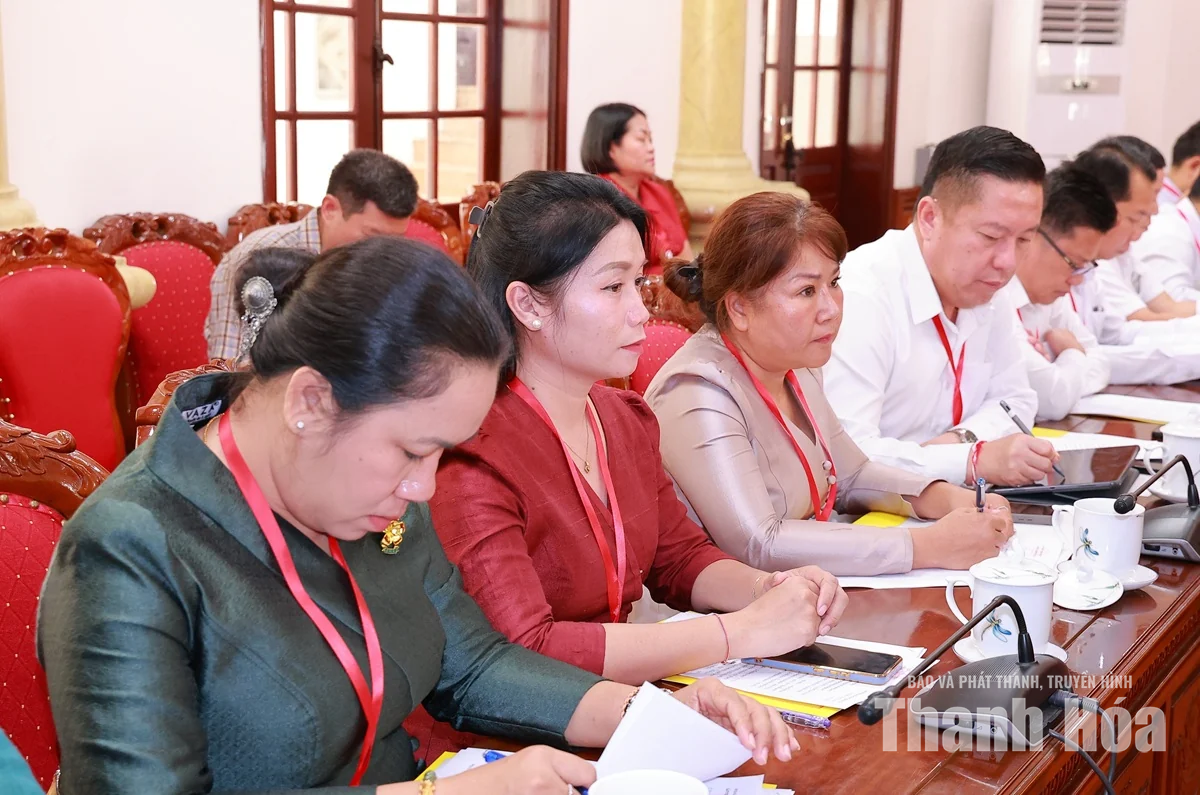 Trao đổi kinh nghiệm trong công tác xây dựng Đảng, xây dựng chính quyền