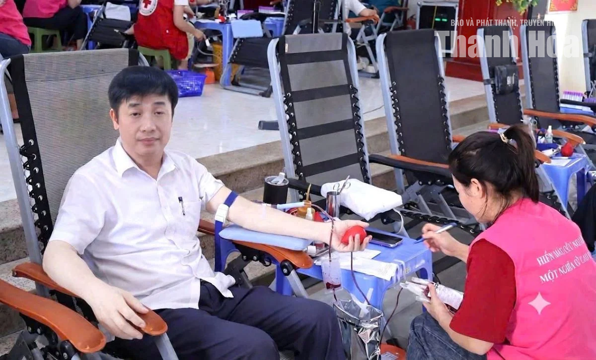 Hơn 500 tình nguyện viên 3 xã tham gia ngày hội hiến máu