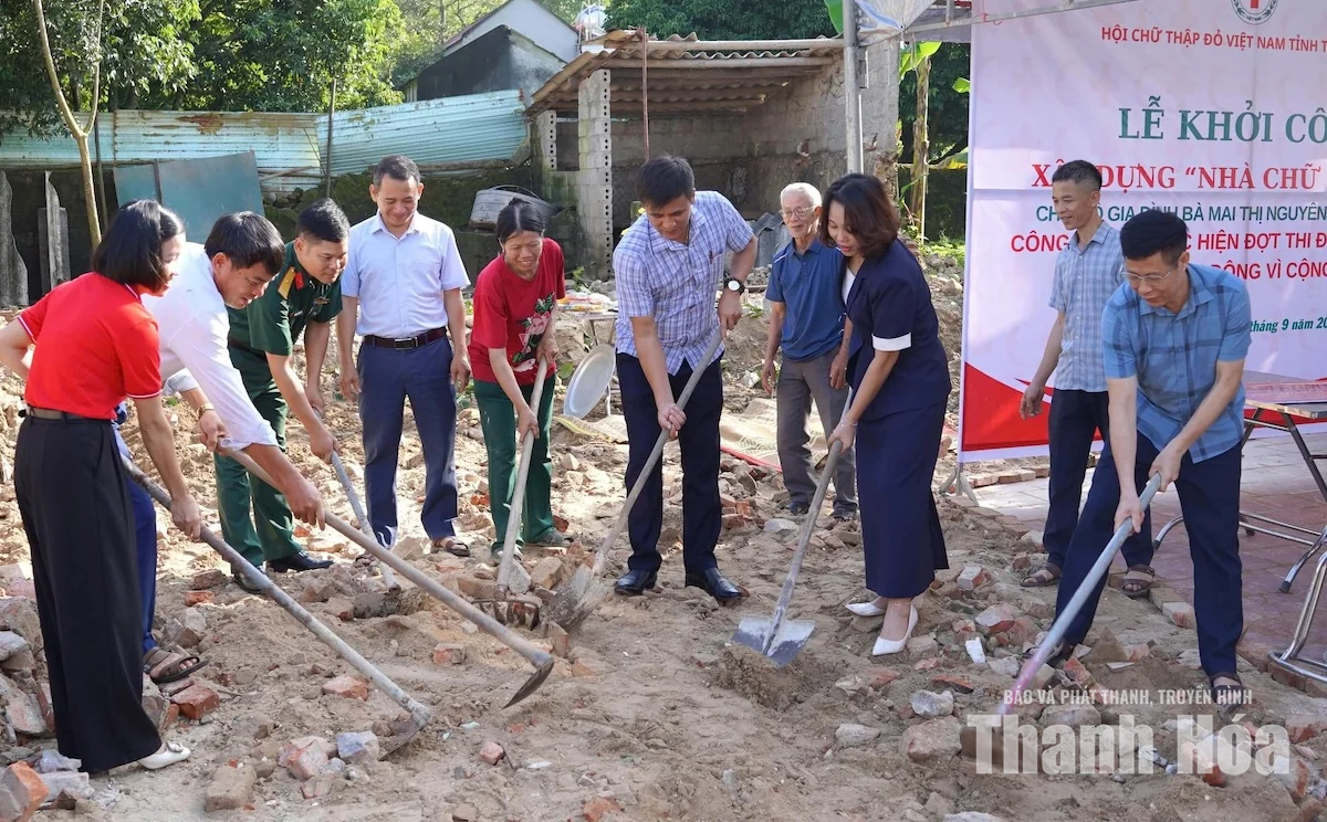 Khởi công xây dựng Nhà Chữ thập đỏ cho hộ gia đình khó khăn