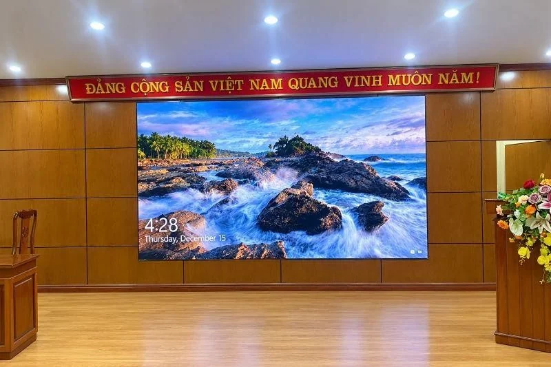 Thi công màn hình LED: Làm sao chọn đúng cấu hình và hạn chế phát sinh chi phí?