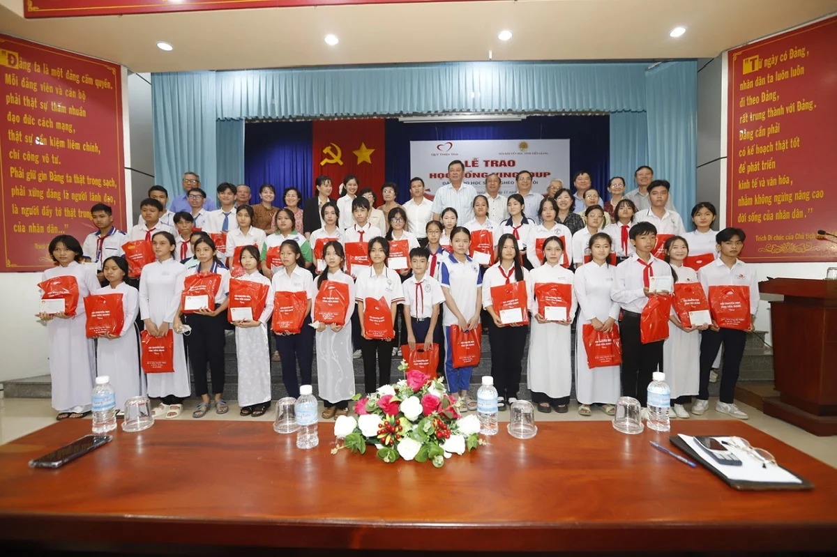20 năm hoạt động, hơn 10 triệu người nhận hỗ trợ, hơn 46.000 tỷ đồng tài trợ và cách làm “lạ” của quỹ từ thiện “kín tiếng” nhất Việt Nam