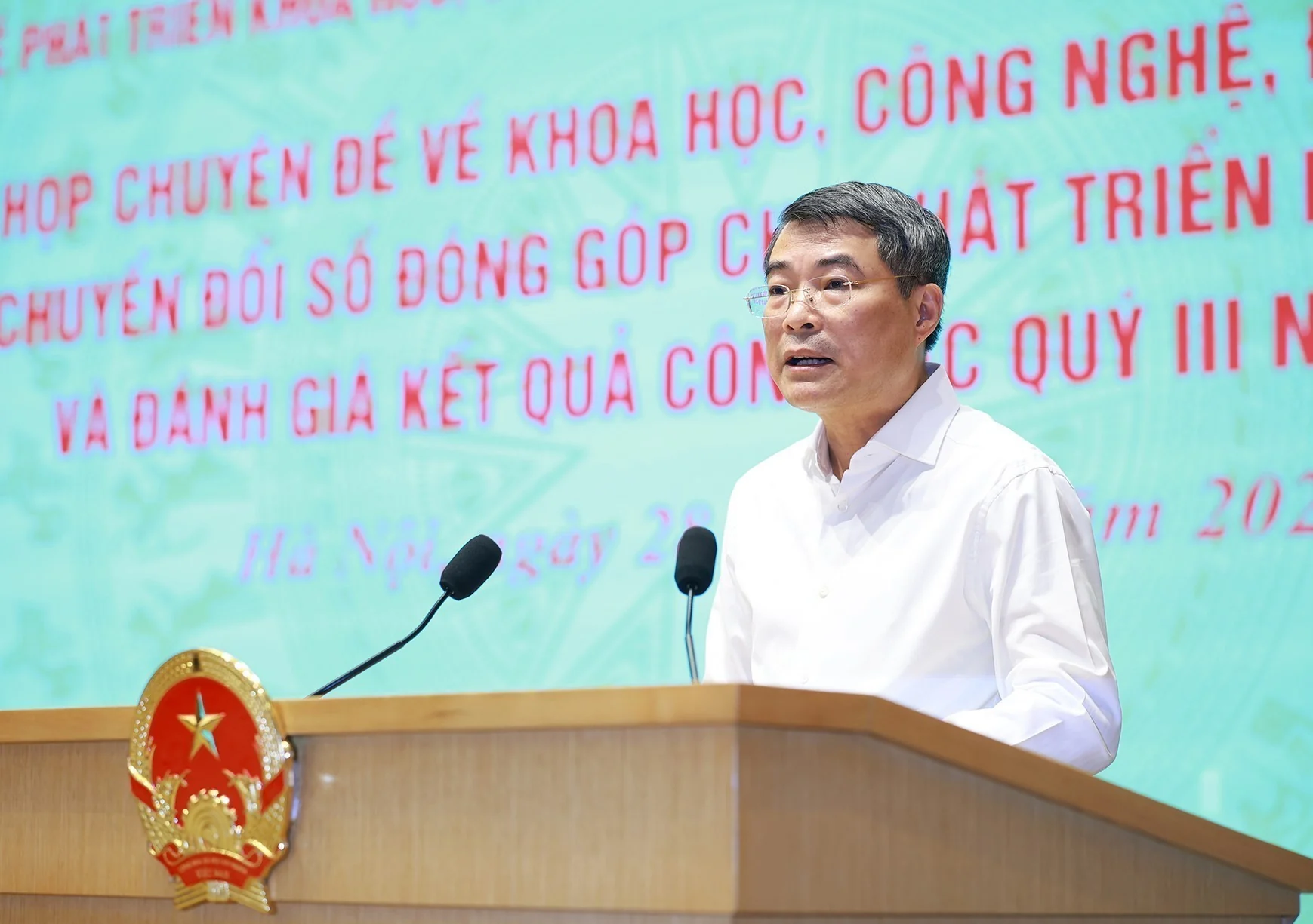 Tháo gỡ điểm nghẽn, đưa khoa học, công nghệ trở thành động lực tăng trưởng