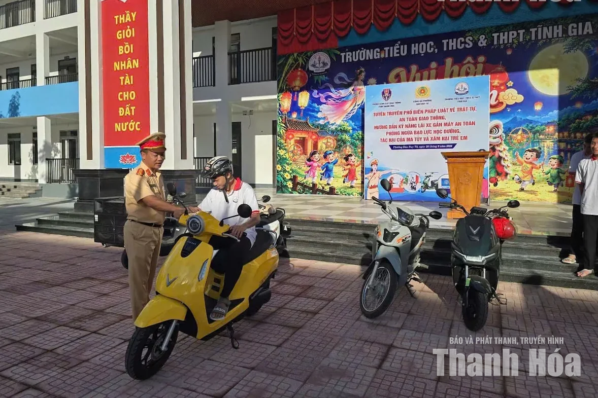 Triển khai đồng loạt các biện pháp bảo đảm an toàn giao thông cho học sinh