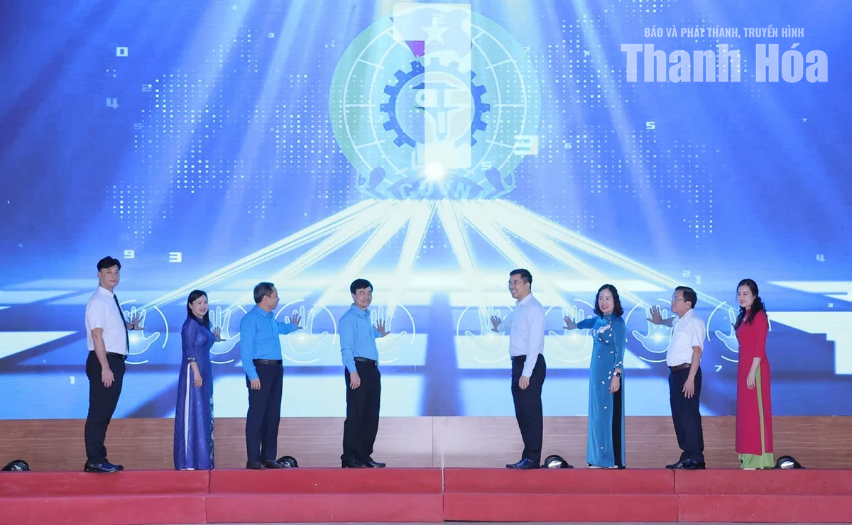 Phó Bí thư Thường trực Tỉnh ủy Nguyễn Hồng Phong dự và trao giải Hội thi Công nhân giỏi Xứ Thanh năm 2026