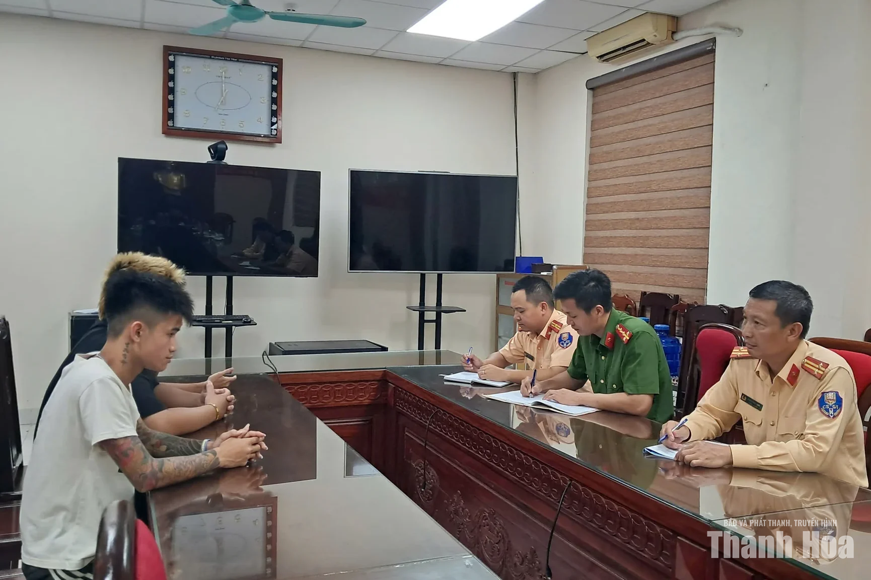 Kịp thời xác minh, xử lý nhóm 17 thanh niên vi phạm pháp luật