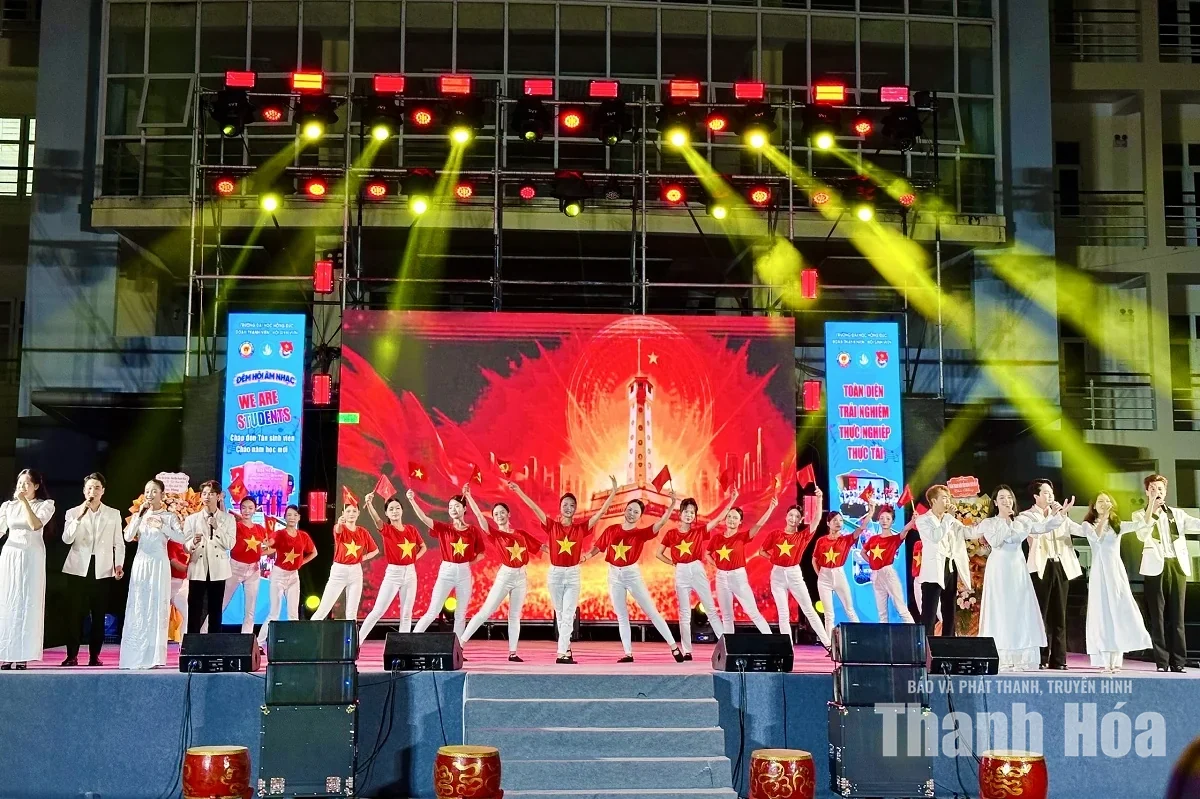 Rực rỡ sắc màu tuổi trẻ trong đêm nhạc “We are Students 2026”