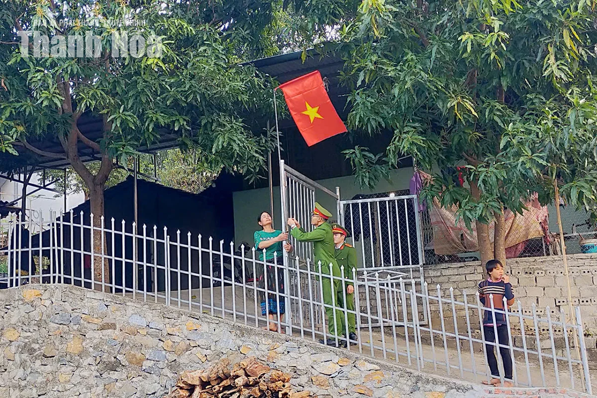 Phía sau “cổng trời” Mường Lát